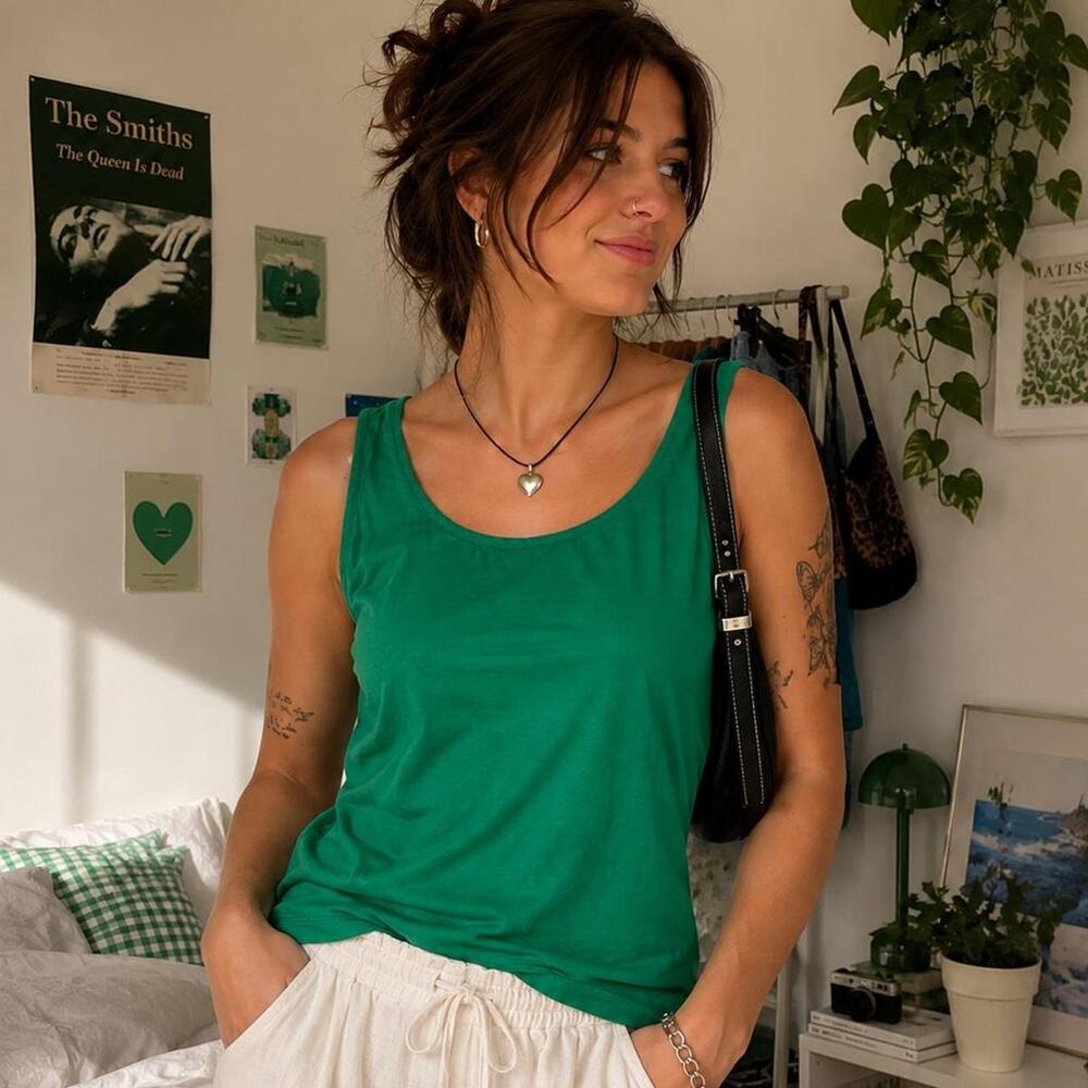 Bay Studio 100% Silk Emerald Green Tank Top Scoop Neck Petite Large